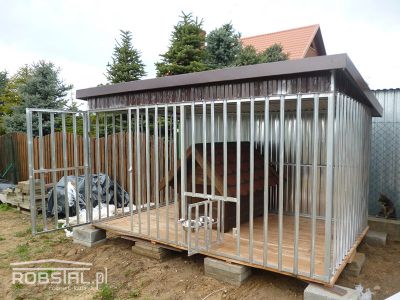 Robstal - mobilgarázsok, lemezgarázsok, garázskapuk és kutyakennelek gyártója