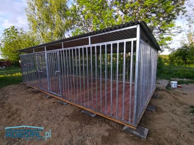 Robstal - mobilgarázsok, lemezgarázsok, garázskapuk és kutyakennelek gyártója